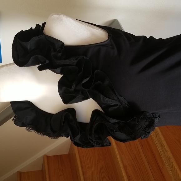 Cabi Black Ruffle Tank - Picture 3 of 7